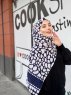 Iza - Hijab Estampado De Algodón Azul Marino & Blanco - Mirach