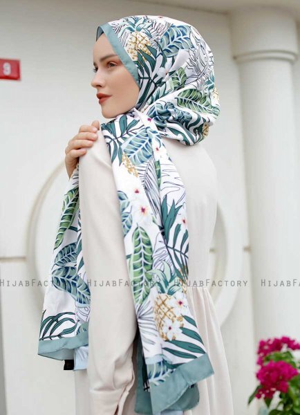 Hijab Twill Con Estampado De Piña - Sal Evi