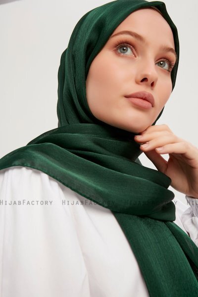 Berrak - Hijab Janjanli Verde Oscuro
