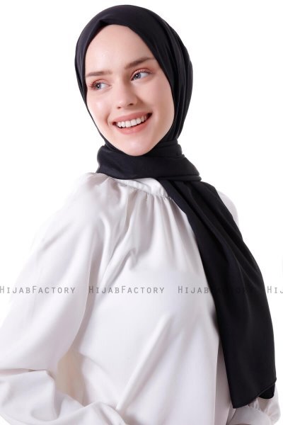 Hadise - Hijab Chiffon Negro