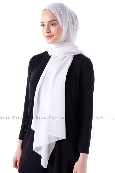 Hadise - Hijab Chiffon Blanco