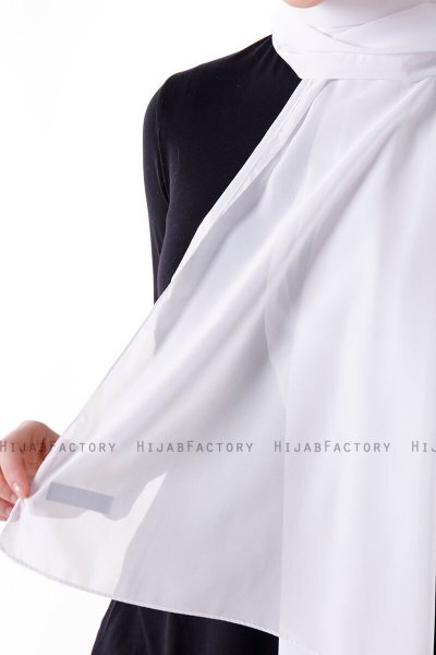 Hadise - Hijab Chiffon Blanco