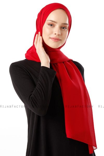 Hadise - Hijab Chiffon Rojo