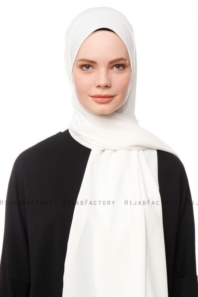 Aylin - Hijab Medine Silk Crema - Gülsoy