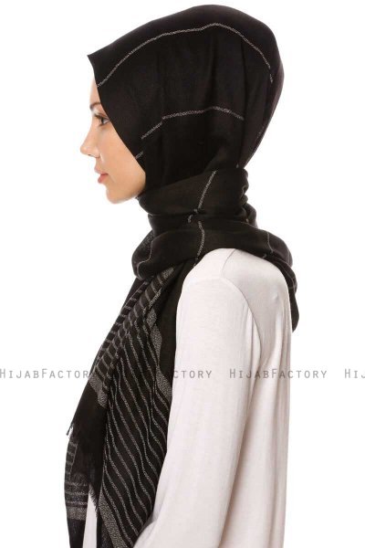 Nihal - Hijab Negro - Özsoy