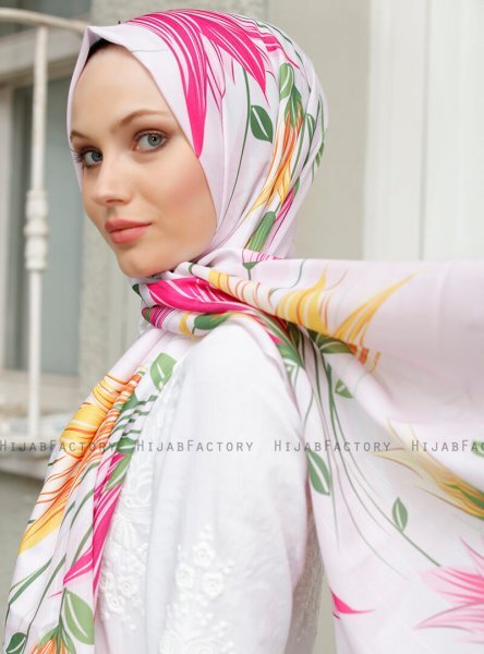 Yumna - Hijab Estampado Rosa De Antaño