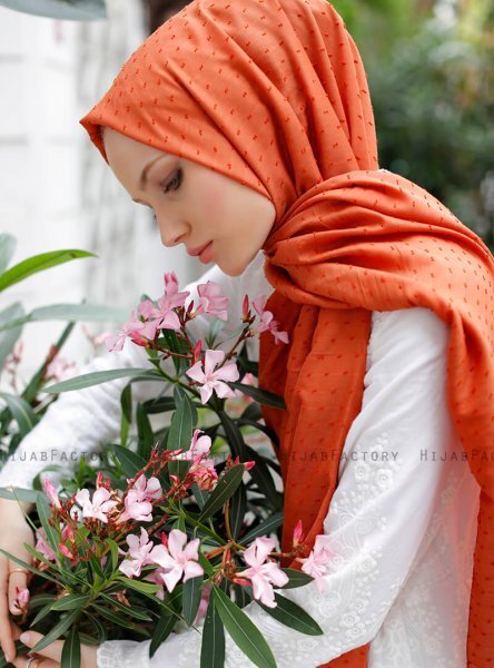 Malika - Hijab Naranja - Sal Evi
